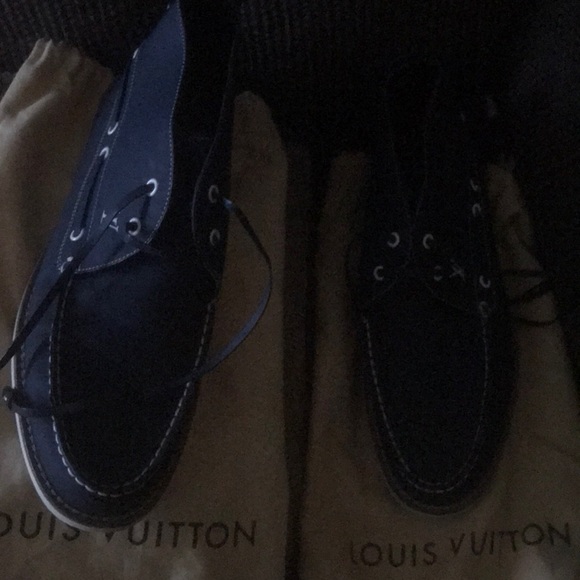 Shoes - Picture 2 of 4